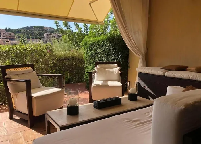 Apartmán In Mit Moeblierter Terrasse By Interhome