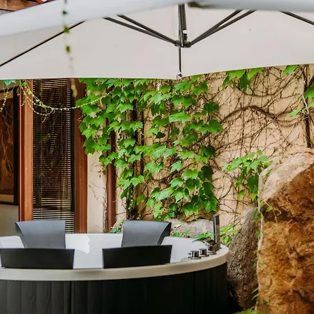 Apartamento In Mit Moeblierter Terrasse By Interhome