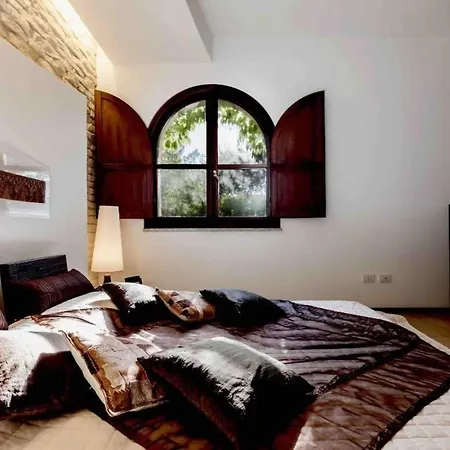 Apartamento In Mit Moeblierter Terrasse By Interhome