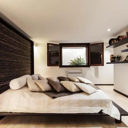In Mit Moeblierter Terrasse By Interhome דירה