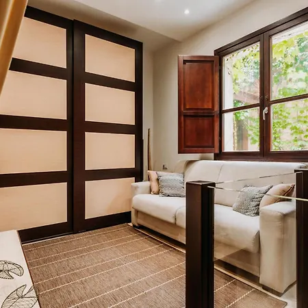 In Mit Moeblierter Terrasse By Interhome וילסימיוס