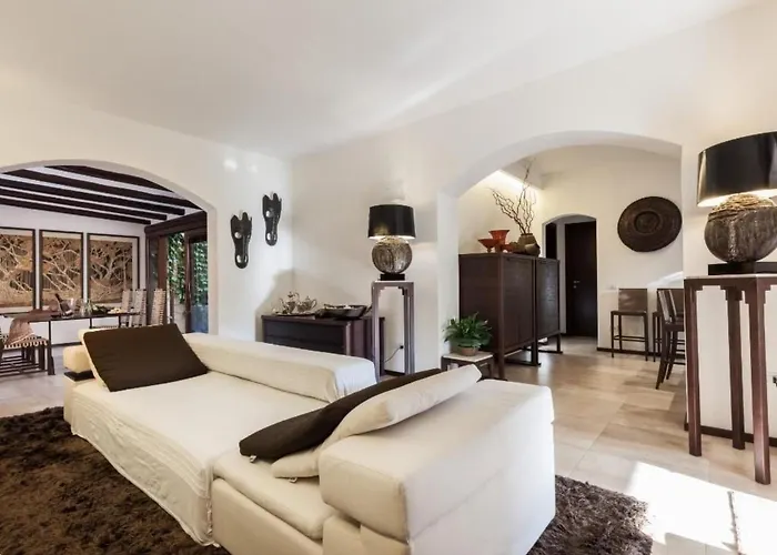 דירה In Mit Moeblierter Terrasse By Interhome וילסימיוס