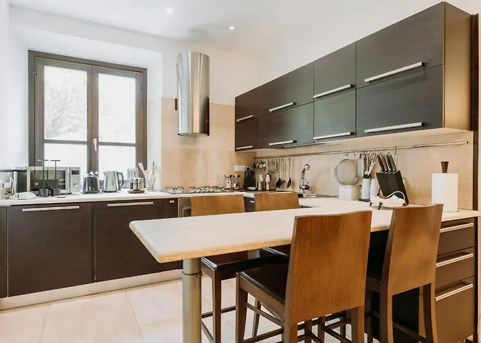 In Mit Moeblierter Terrasse By Interhome דירה