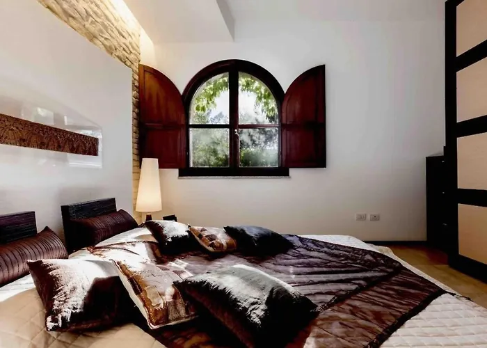 דירה In Mit Moeblierter Terrasse By Interhome