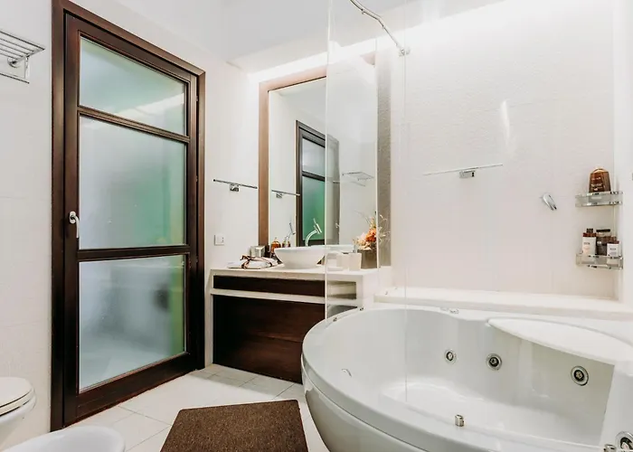 In Mit Moeblierter Terrasse By Interhome * וילסימיוס