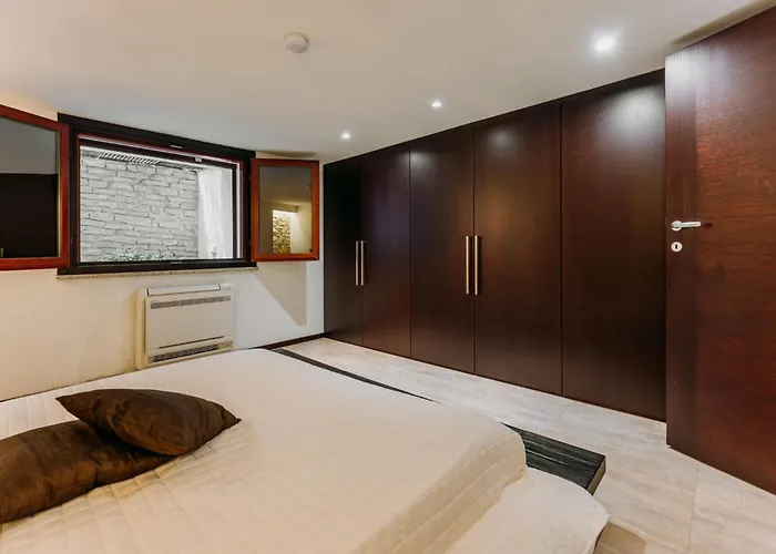 In Mit Moeblierter Terrasse By Interhome Apartamento