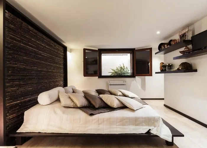 In Mit Moeblierter Terrasse By Interhome דירה