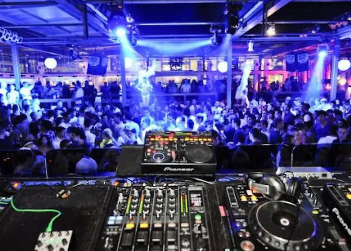 In Mit Moeblierter Terrasse By Interhome Apartamento *